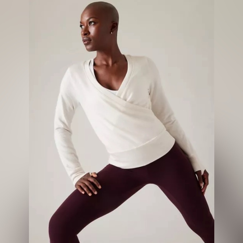 Athleta Recharge Sweatshirt Magnolia White! XSMALL